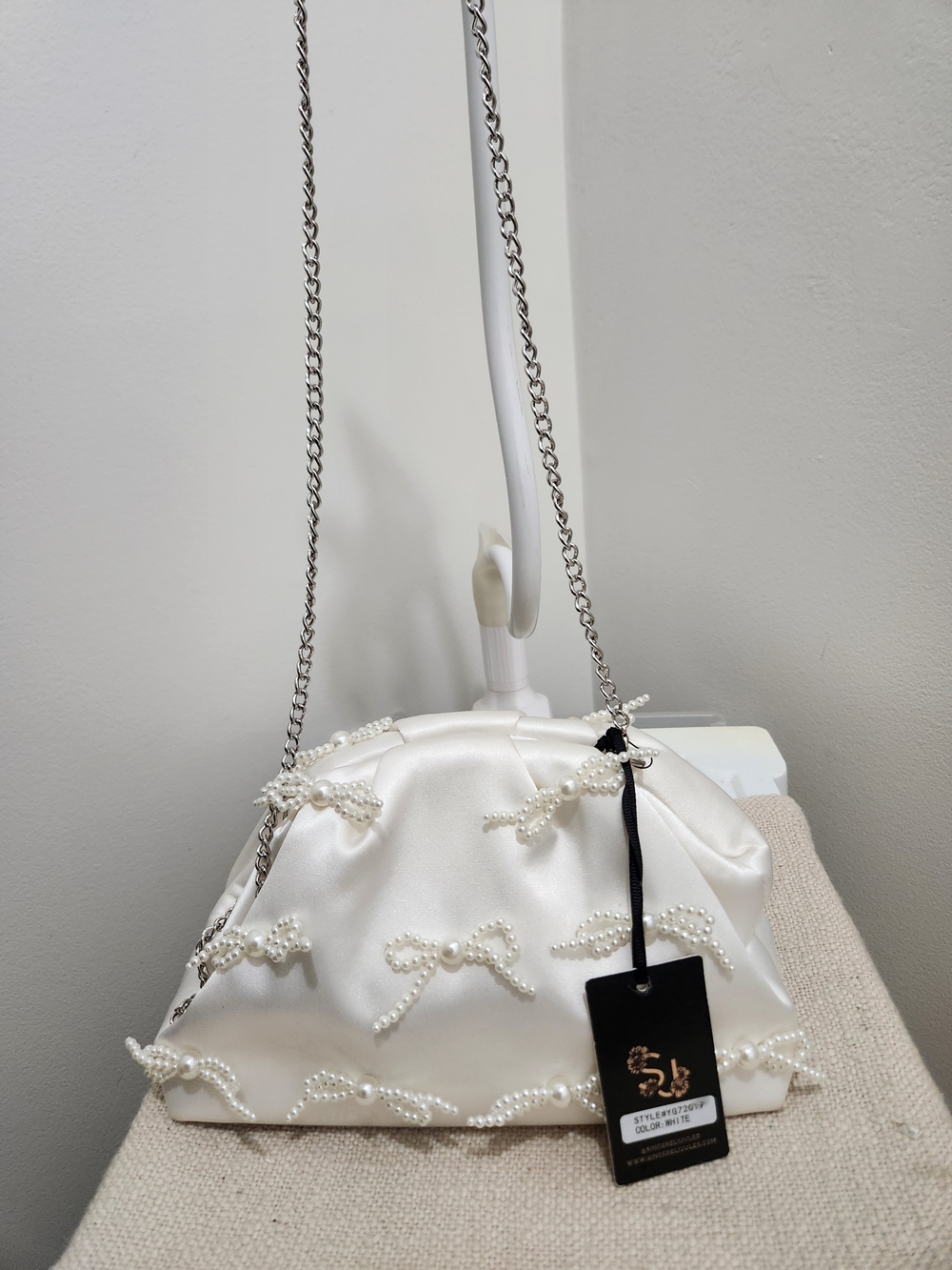 Satin Pearl Bow Shoulder Bag in White!